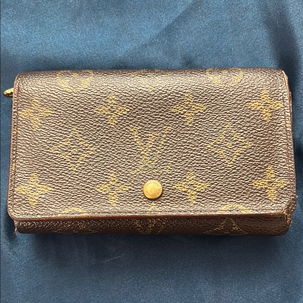 Louis Vuitton Monogram Porte Monnaie Wallet